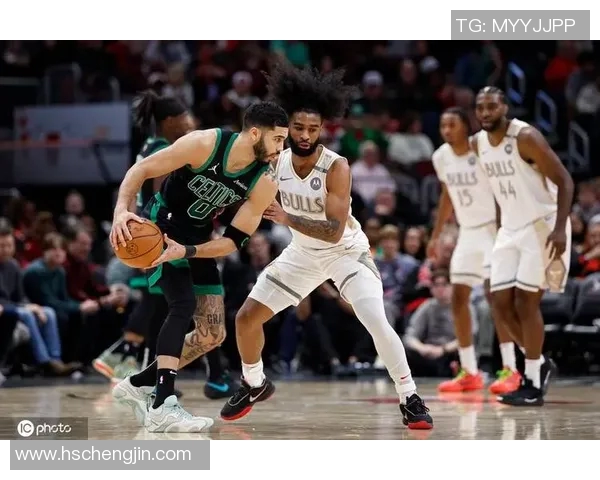NBA杯-塔图姆35+14拉文29分 凯尔特人力克公牛 NBA杯-塔图姆35+14拉文29分 凯尔特人力克公牛