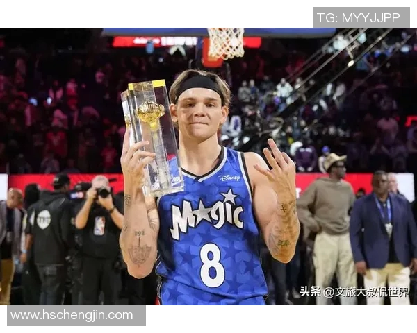 马刺队记福克斯大概率无缘揭幕战,沃特斯三世接受眼部手术 马刺队记福克斯大概率无缘揭幕战,沃特斯三世接受眼部手术