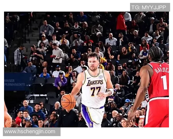 詹姆斯轰36+4尽力！难耐小卡哈登合砍52分，东契奇伤退，太情绪化