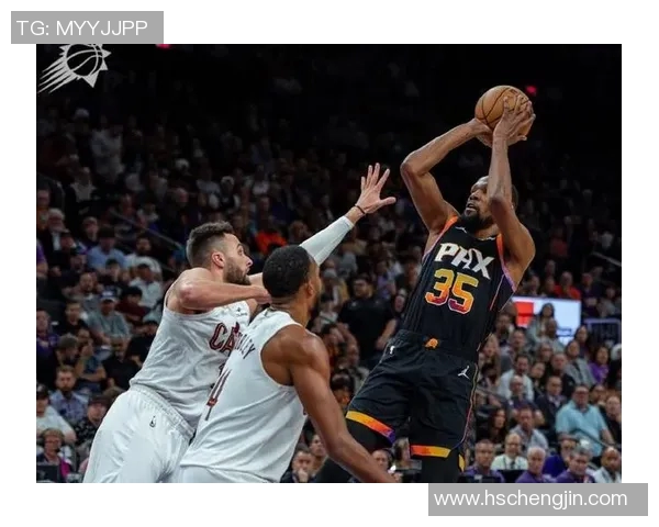 三分对轰！布克与米切尔谁能率队突围？太阳骑士攻防大战一触即发